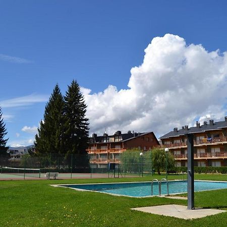 Amplio Apartamento Con Piscina En Llivia Exteriör bild